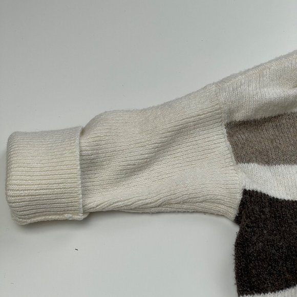 LOFT Cream/Brown Poncho Style 3/4 Sleeve Turtle Neck Sweater Size XSmall - Picture 3 of 7